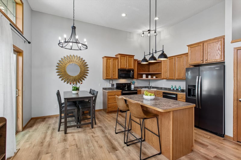 9722 Saint Andrews Dr, Elko New Market, MN 55020