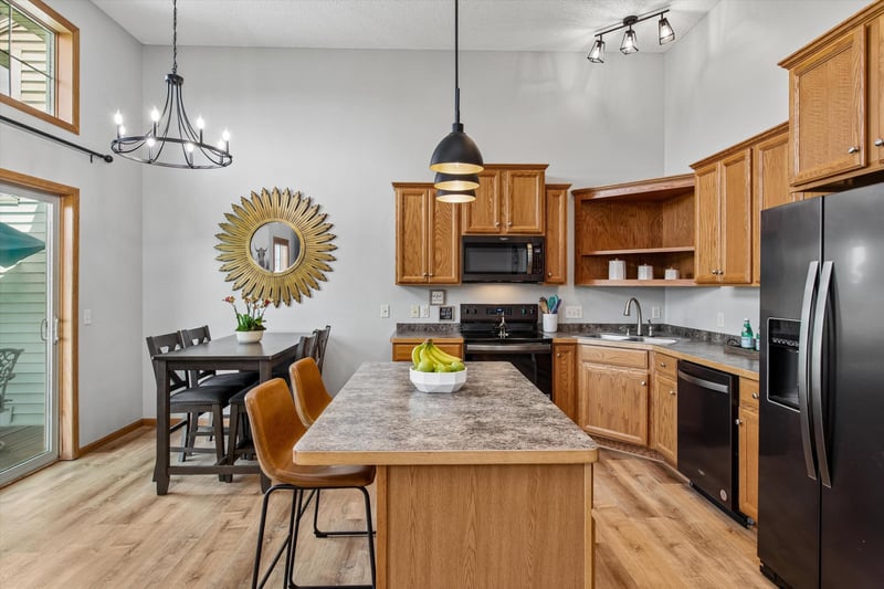 9722 Saint Andrews Dr, Elko New Market, MN 55020