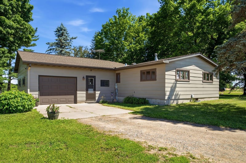 49450 Government Rd, Rush City, MN 55069