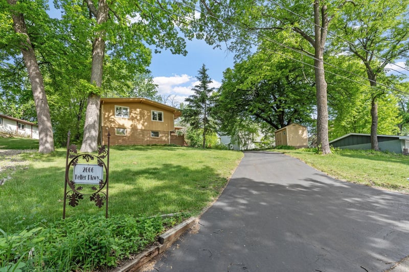 2666 Keller Pw, Maplewood, MN 55109