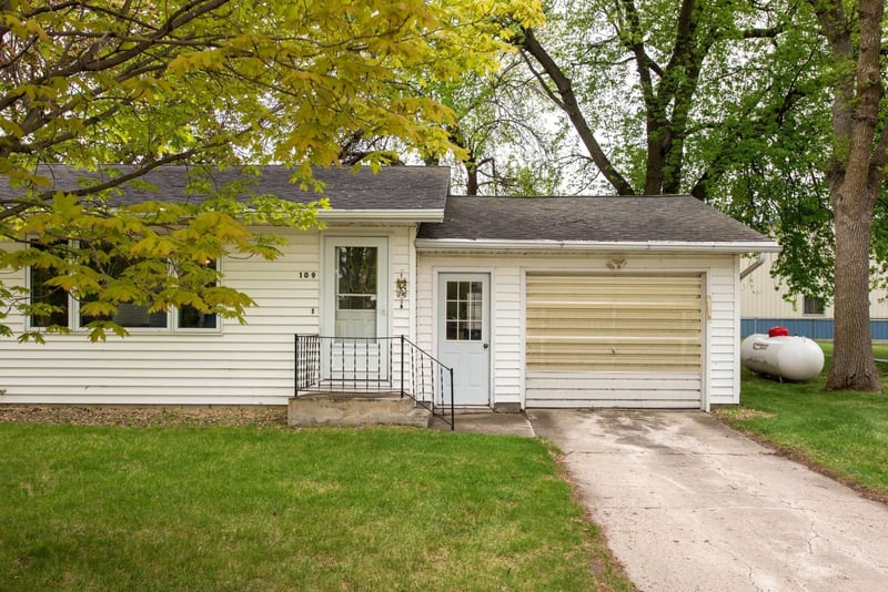 109 Arkansas Ave, Hoffman, MN 56339