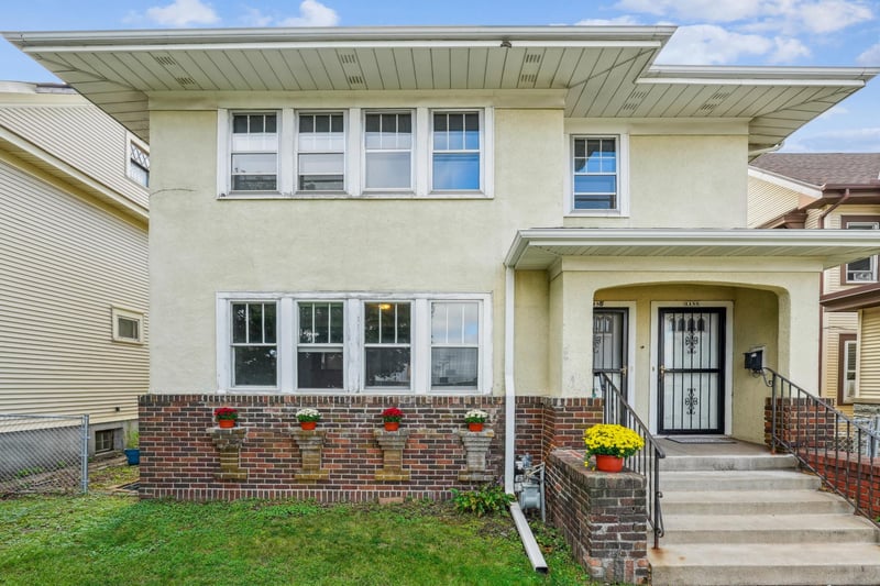 1186 Marshall Ave, Saint Paul, MN 55104