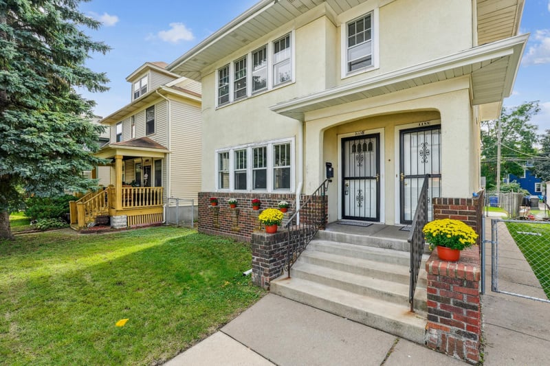 1186 Marshall Ave, Saint Paul, MN 55104