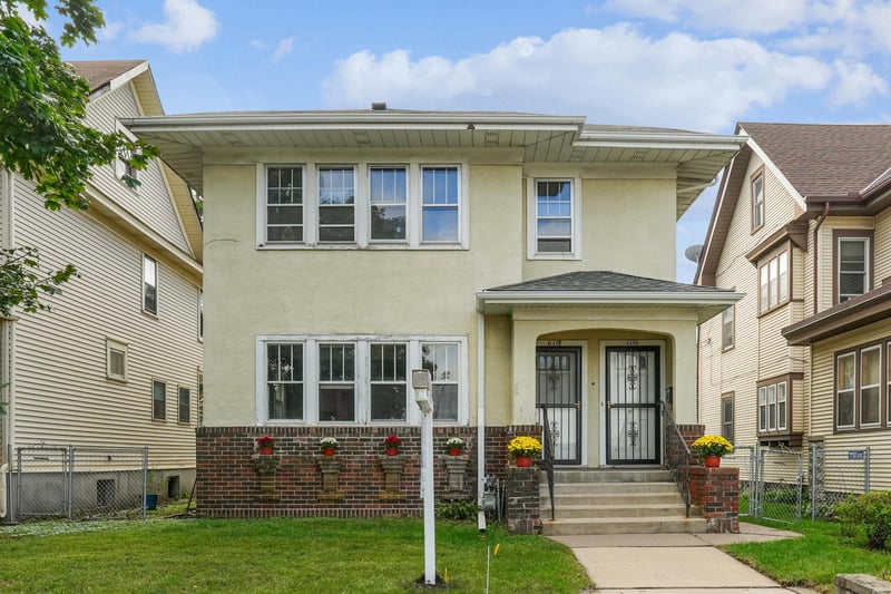 1186 Marshall Ave, Saint Paul, MN 55104