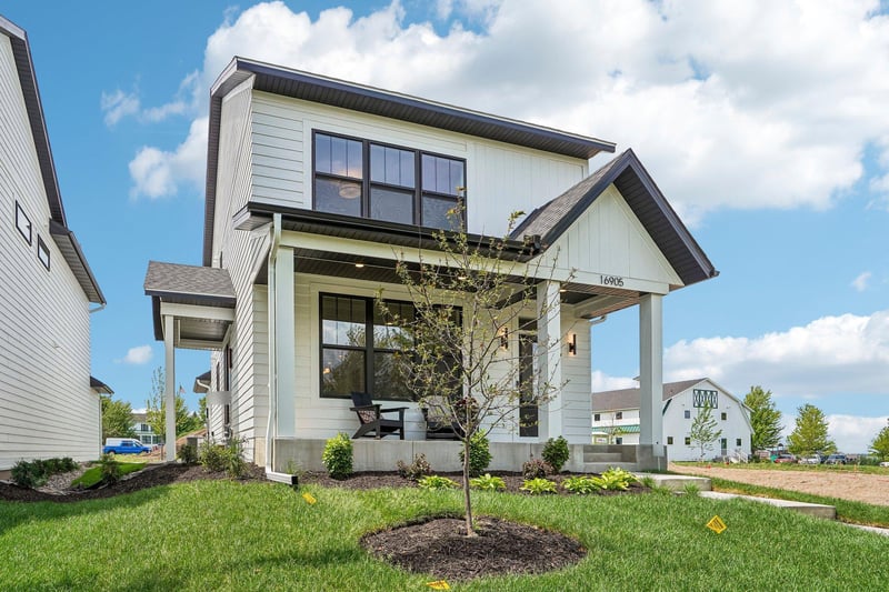 16905 Draft Horse Blvd, Lakeville, MN 55044