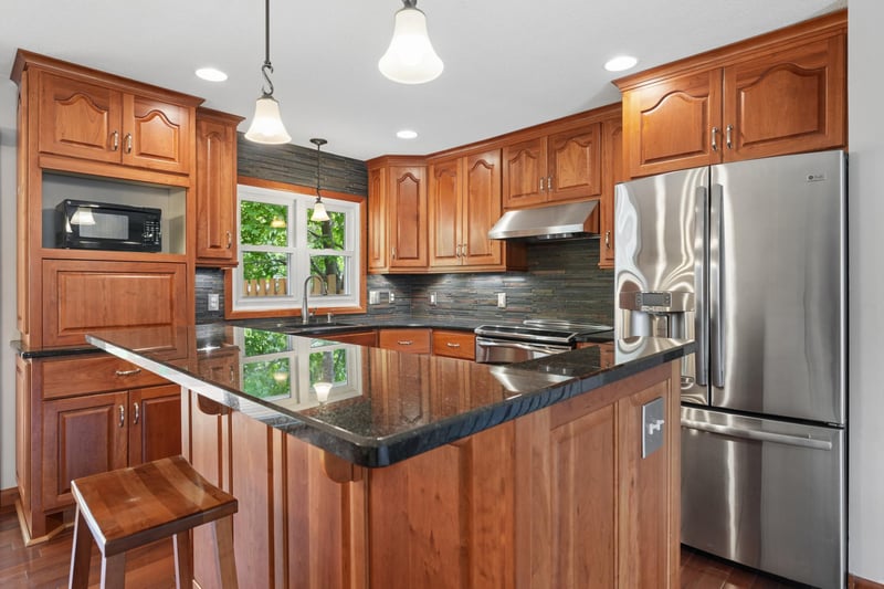 543 Westby Dr NE, Spring Lake Park, MN 55432