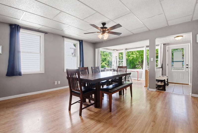 206 River St, Paynesville, MN 56362