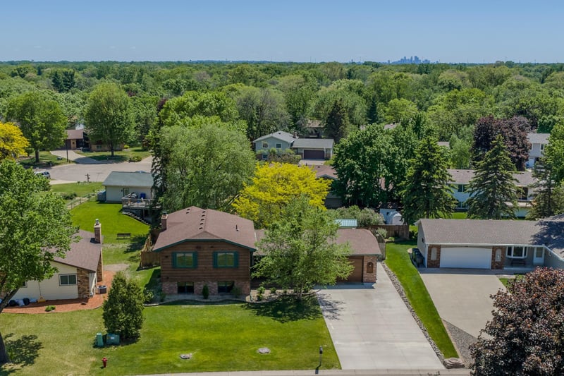 168 108th Ave NW, Coon Rapids, MN 55448