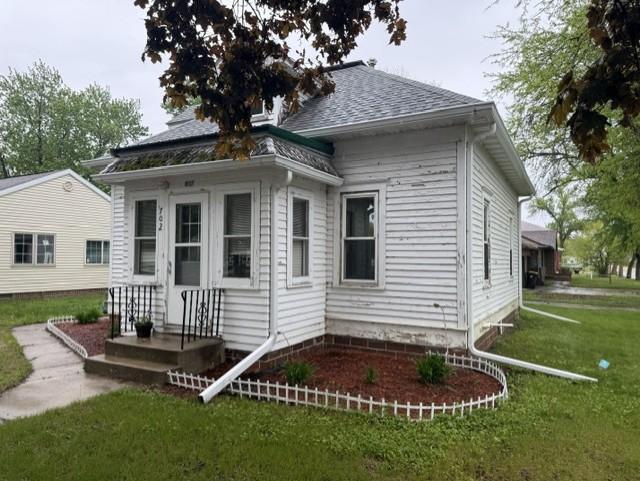 702 3rd Ave, Mountain Lake, MN 56159