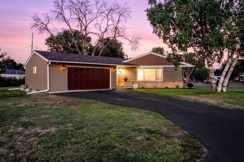 3887 Van Dyke St, White Bear Lake, MN 55110