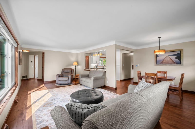 3887 Van Dyke St, White Bear Lake, MN 55110