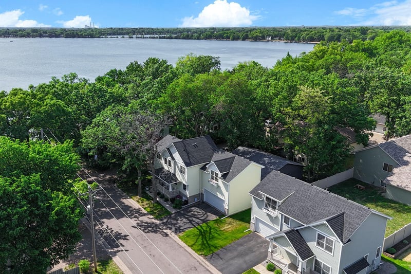 201 Montana Ave, Big Lake, MN 55309