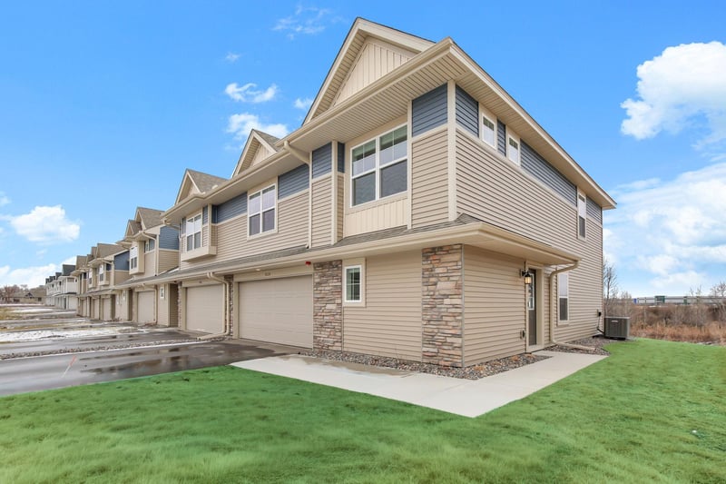 8120 149th Ln NW, Ramsey, MN 55303