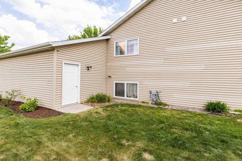 907 11th Ave SE, Barnesville, MN 56514