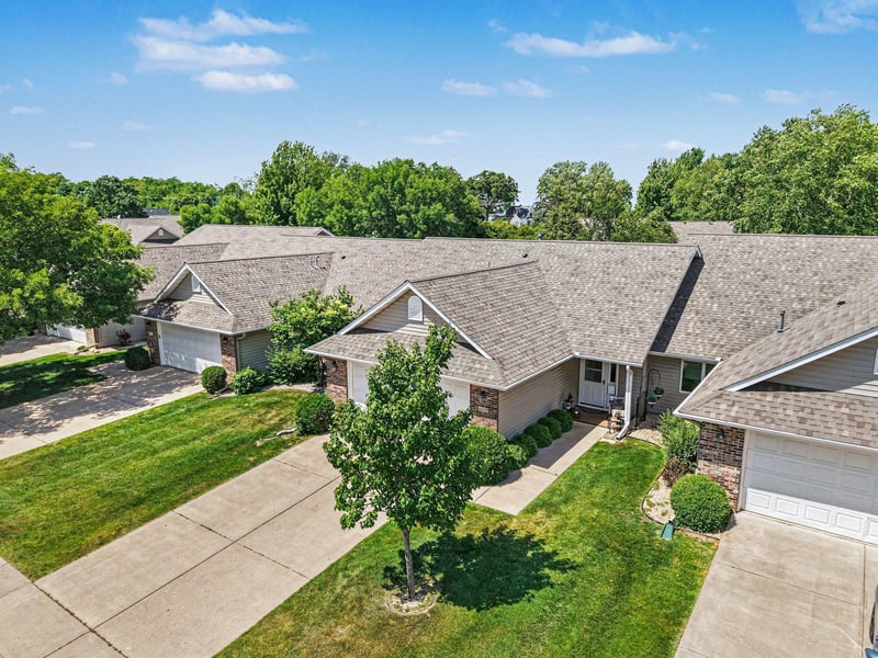 608 Cherrywood Ct, Red Wing, MN 55066