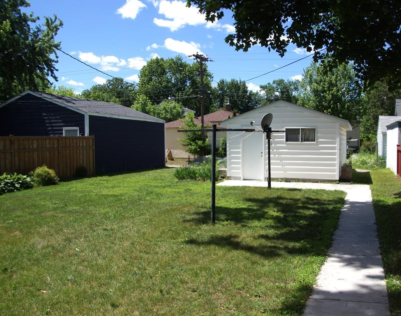 2804 37th Ave S, Minneapolis, MN 55406