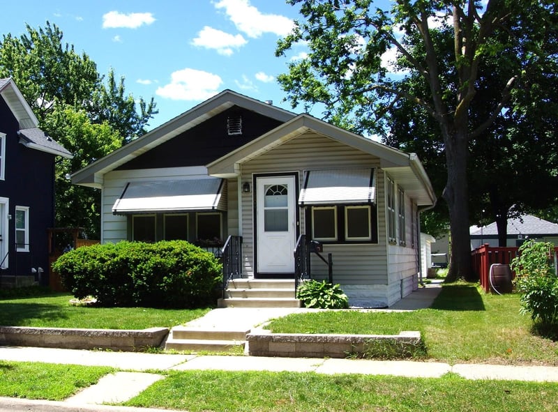 2804 37th Ave S, Minneapolis, MN 55406