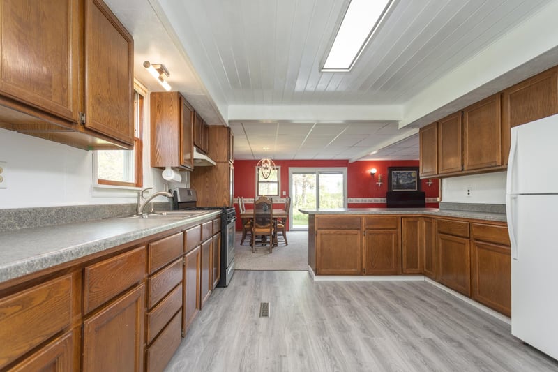 202 1st St, Miltona, MN 56354