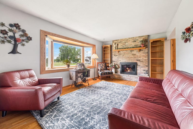 4700 W 84th St, Bloomington, MN 55437