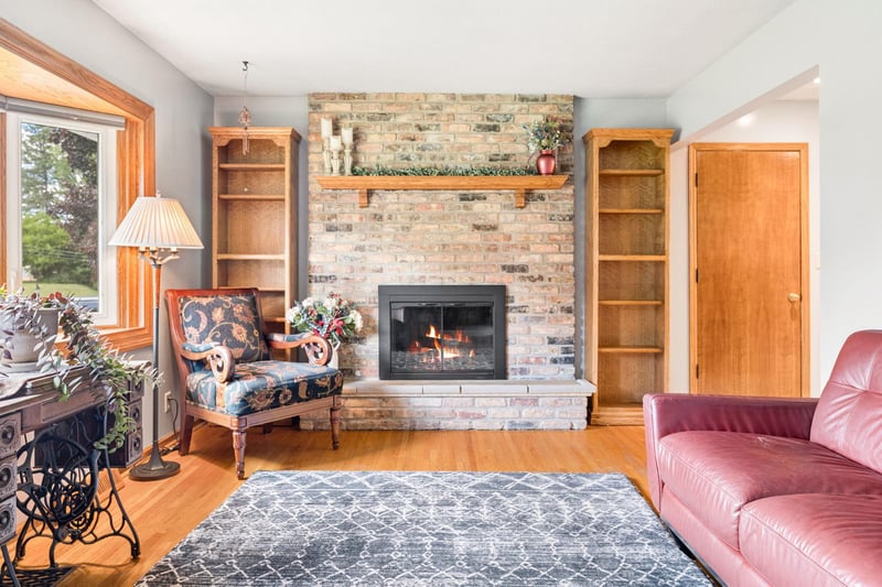 4700 W 84th St, Bloomington, MN 55437
