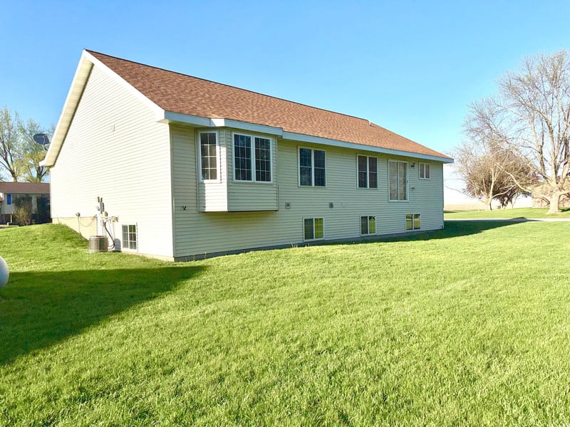 309 Iowa Ave, Hoffman, MN 56339