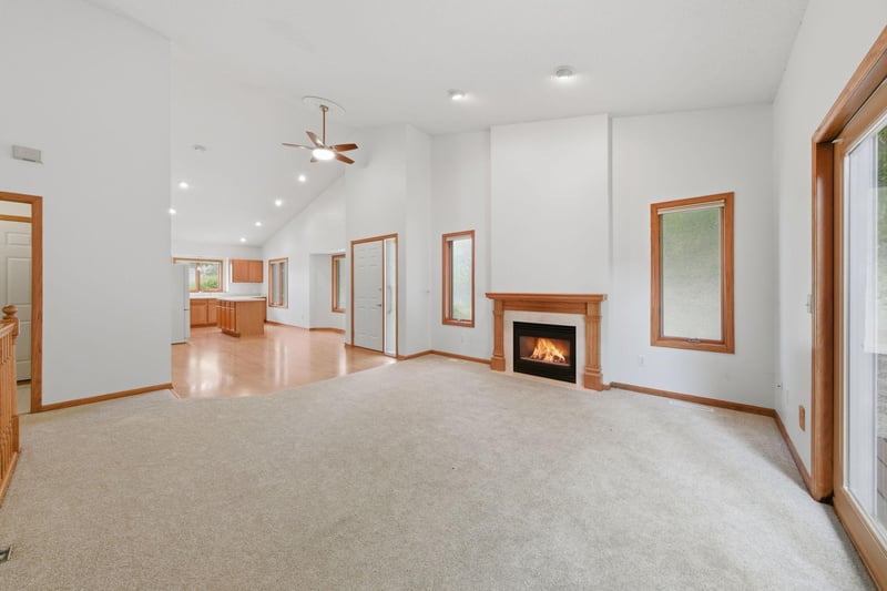 815 Wescott Sq, Eagan, MN 55123