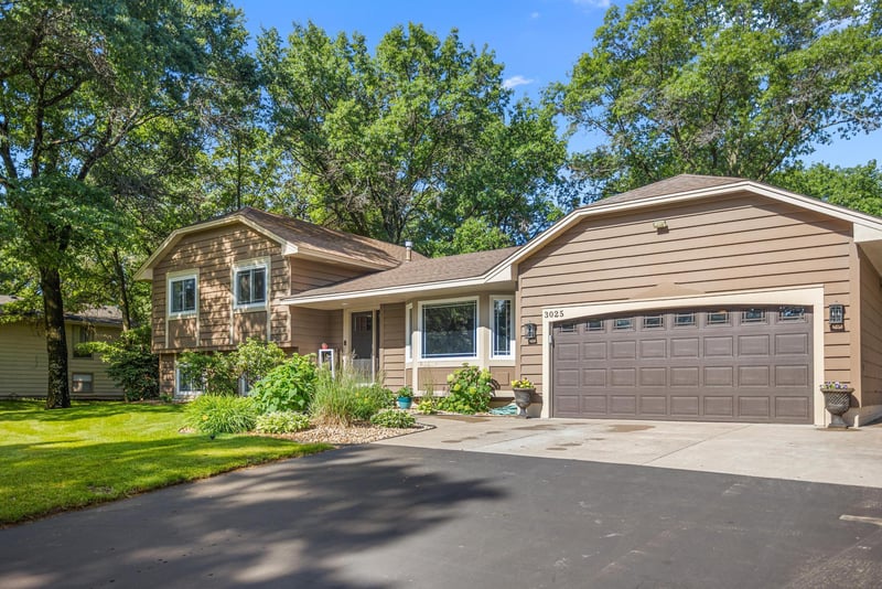 3025 Juniper St S, Cambridge, MN 55008