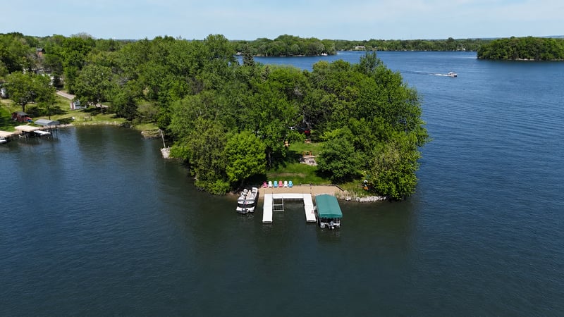 20502 Elkview Ct, Richmond, MN 56368