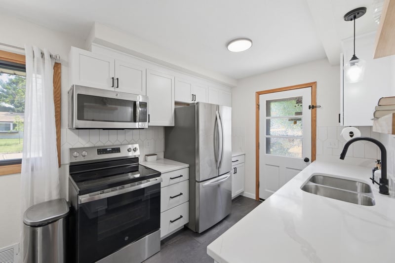 1349 Chicago Ave, Saint Paul Park, MN 55071