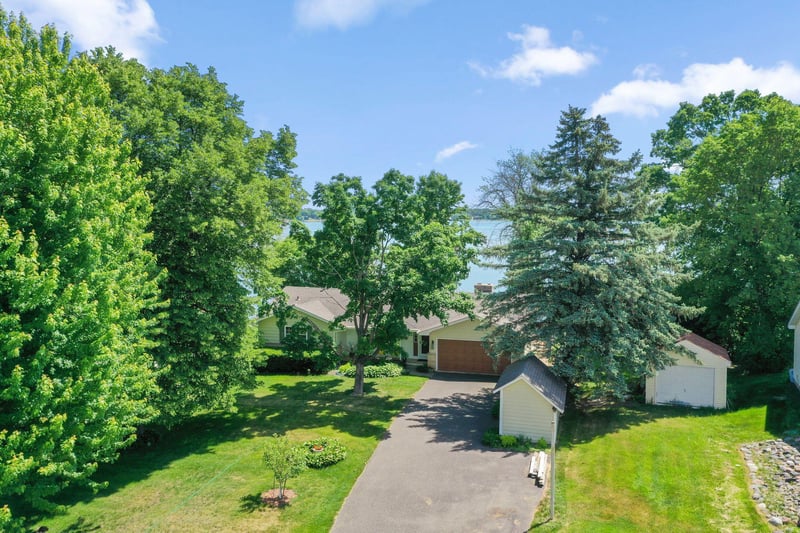 11835 302nd St, Chisago City, MN 55013