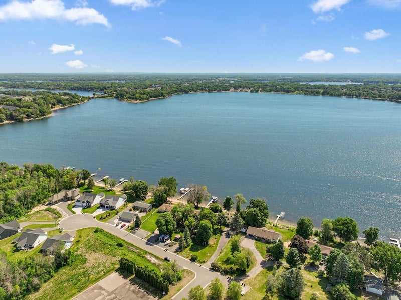 11835 302nd St, Chisago City, MN 55013