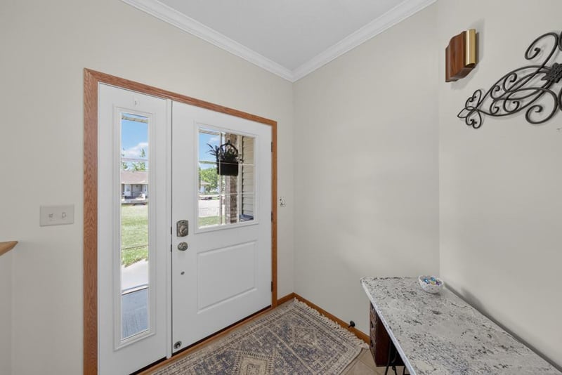 801 Grandview Ct SE, Stewartville, MN 55976