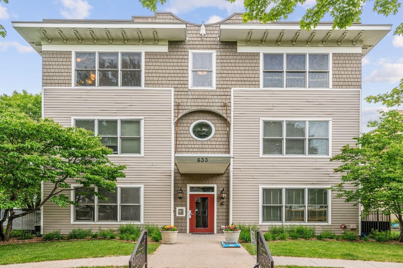 633 Dayton Ave #8, Saint Paul, MN 55104