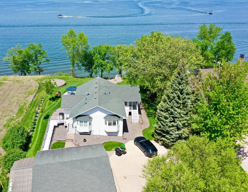 11646 Indian Beach Rd, Spicer, MN 56288