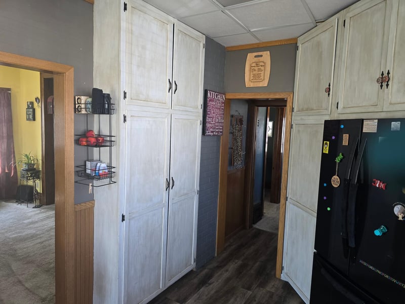 215 W 4th St, Fairmont, MN 56031