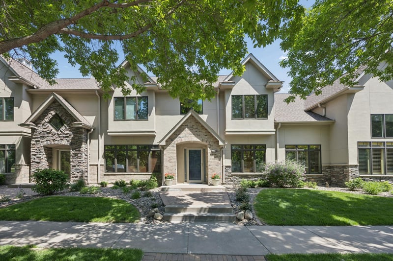 365 Willoughby Way W, Minnetonka, MN 55305