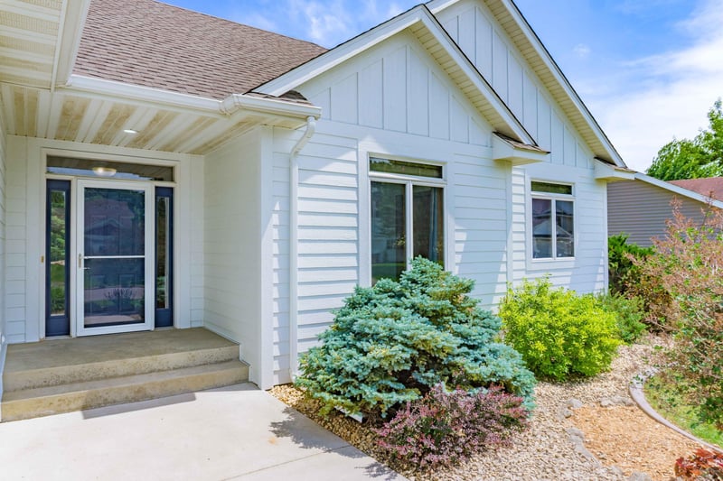 1874 Tierney Dr, Hastings, MN 55033