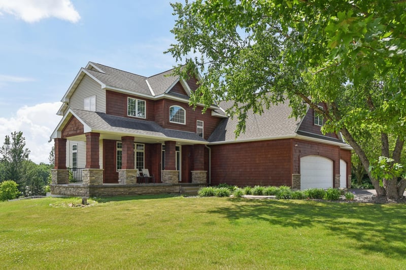 12621 246th St, Chisago City, MN 55013