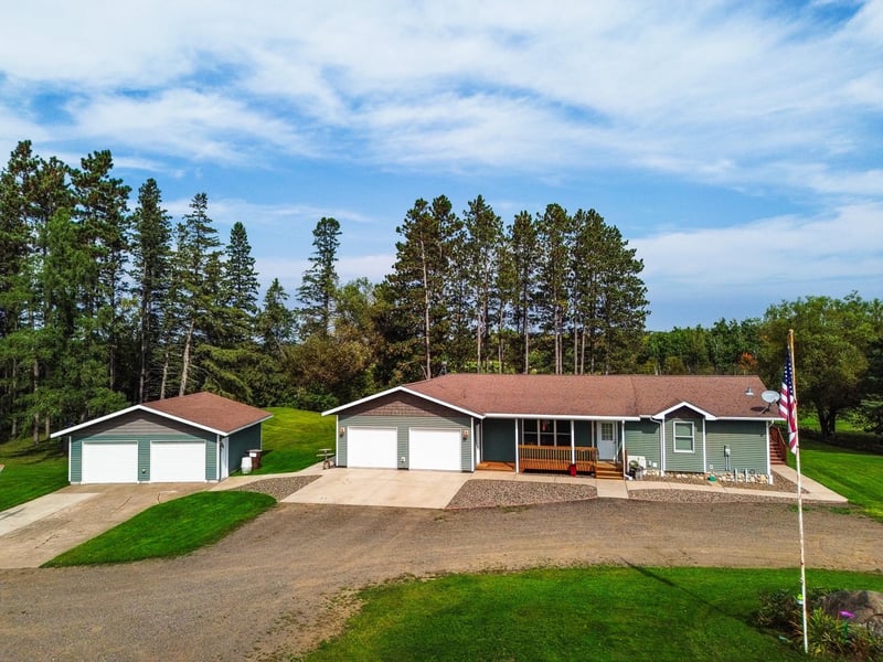 6778 Adelsgruber Dr, Kettle River, MN 55757