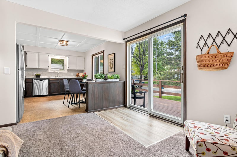 5963 Idlewood Rd, Mound, MN 55364