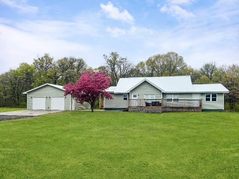 25174 Us Frontage, Staples, MN 56479