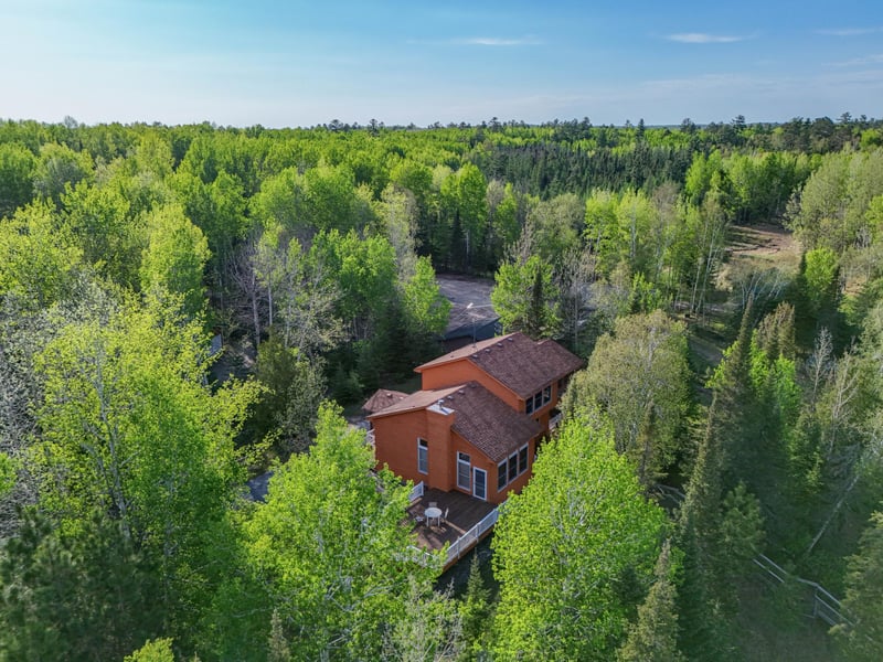 51446 Pine Point Rd, Bigfork, MN 56628