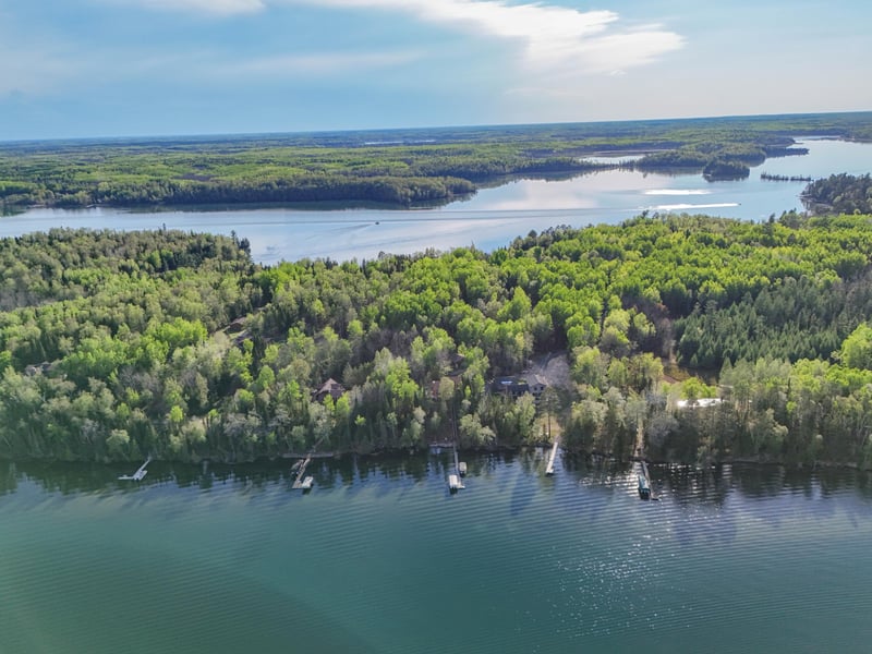 51446 Pine Point Rd, Bigfork, MN 56628