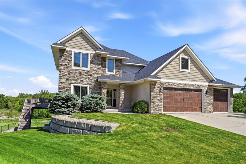 101 Gibson Ct, Buffalo, MN 55313
