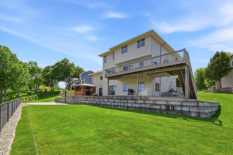 101 Gibson Ct, Buffalo, MN 55313