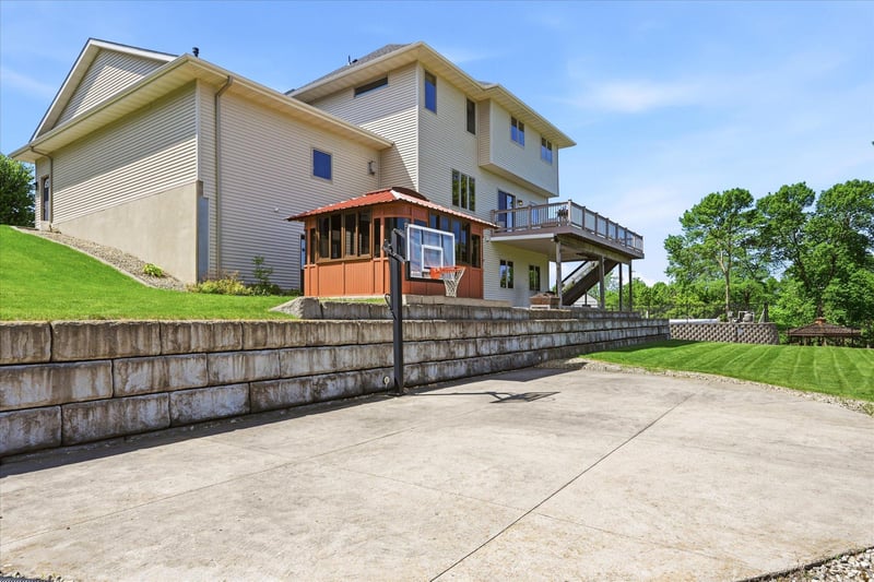 101 Gibson Ct, Buffalo, MN 55313