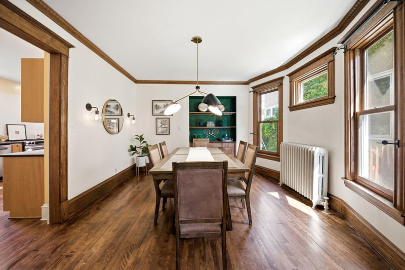 2537 Bryant Ave S, Minneapolis, MN 55405
