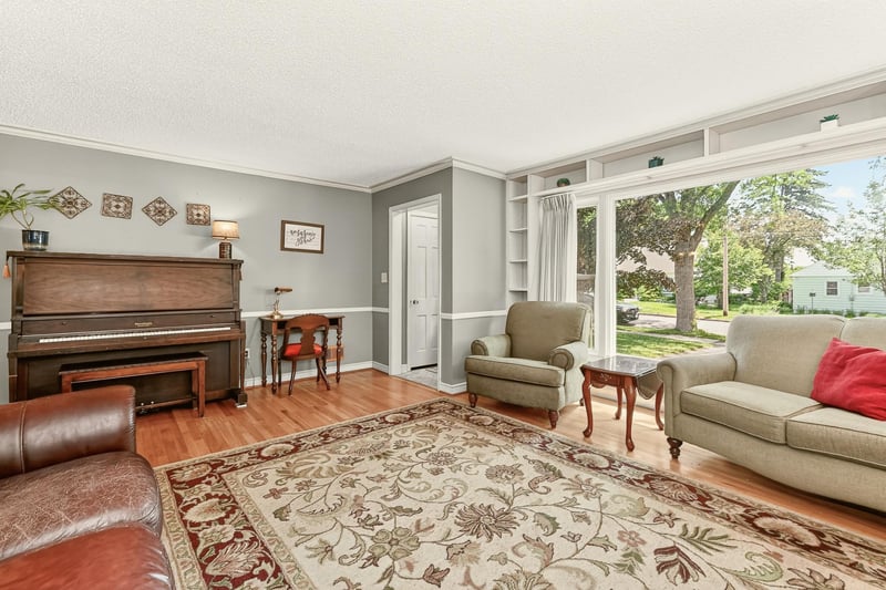 1003 9th Ave NW, Rochester, MN 55901