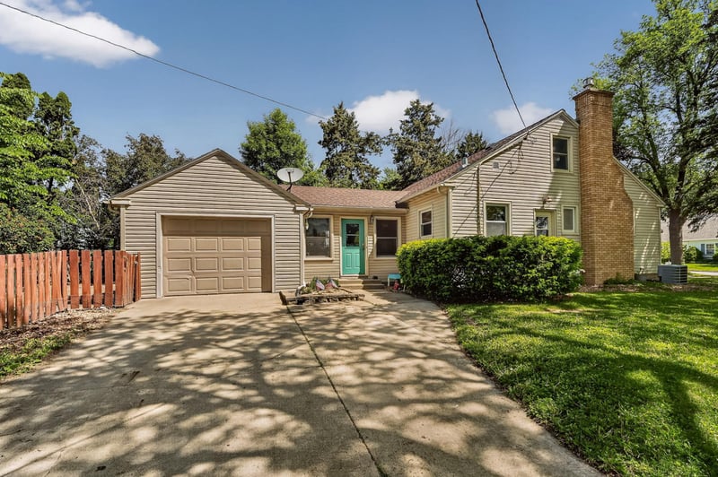 1003 9th Ave NW, Rochester, MN 55901