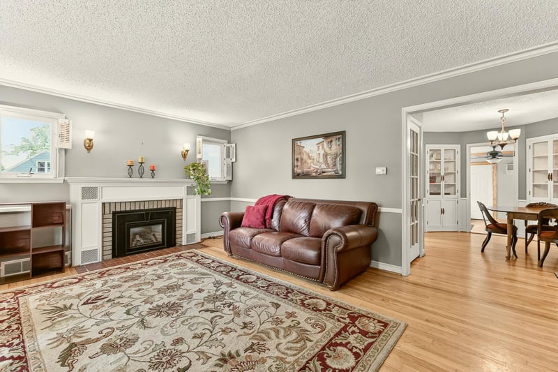 1003 9th Ave NW, Rochester, MN 55901